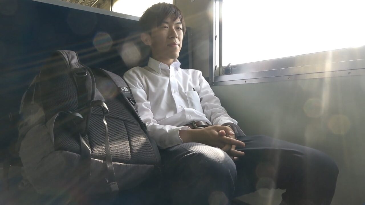 鉄道系YouTuber「スーツ」結婚していた！自宅はどこ？嫁は顔出ししてる？